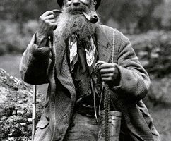 Historic photograph of the snake catcher Brusher Mills.
