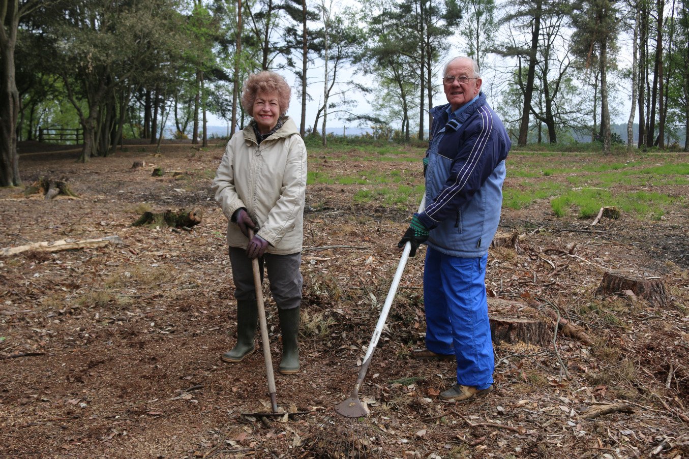 Audrey and Bill Clark volunteering at Avon Tyrell Scrub Bash in May 2017