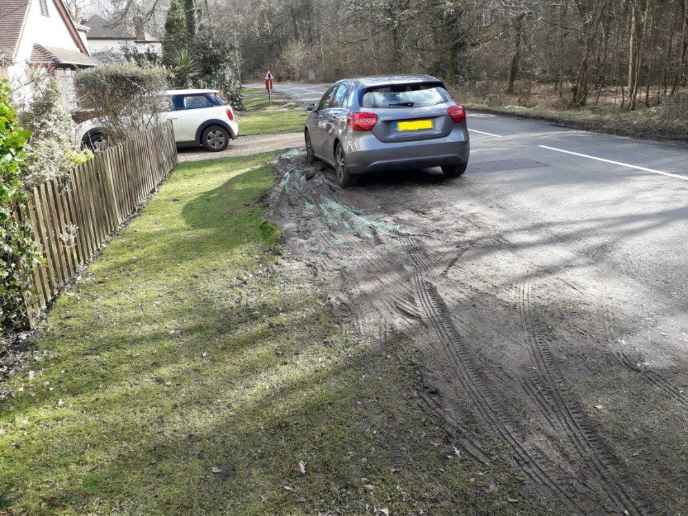 Before - encroachment at Woodlands Rd