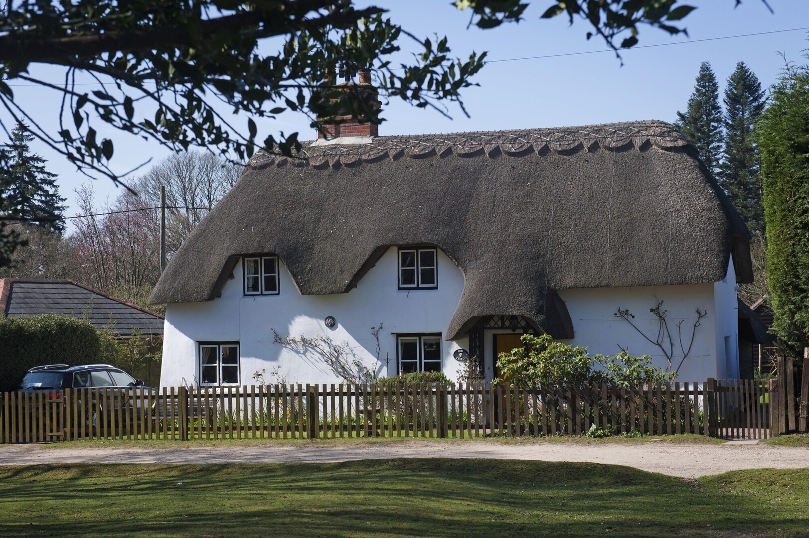 a white thatched cottage