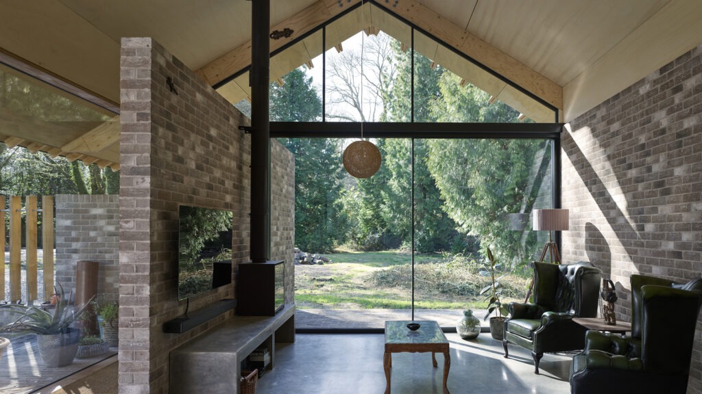 Chestnut Plantation  Designer John Pardey Architects, Pic Brotherton-Lock Photography 16.9