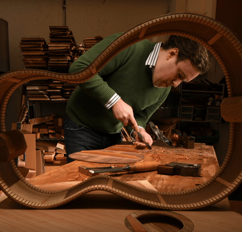 Alex Potter New Forest Guitar Maker
