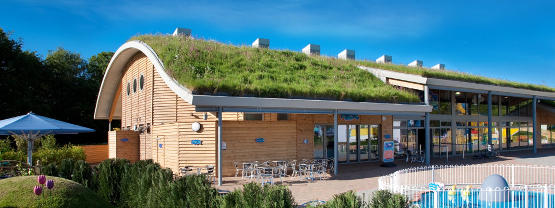 Peppa pig world building3 HERO